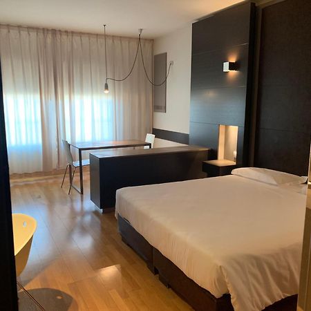 Wall Art Hotel & Residence Prato  Esterno foto